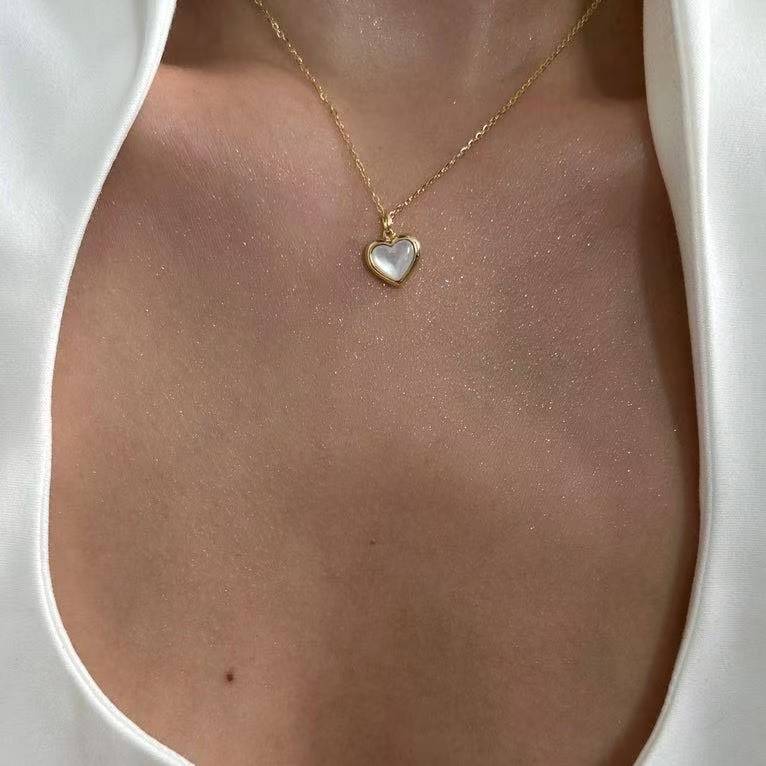 Summer Shell Pendant Necklace – Gold-Plated with Starfish, Heart, or Fairy Wing Charm