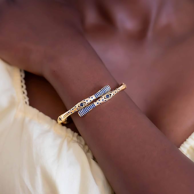 Yesalna Geometric Gold-Plated Bangle Bracelet for Women – Adjustable Open Cuff Design, Tarnish-Resistant Fashion Jewelry