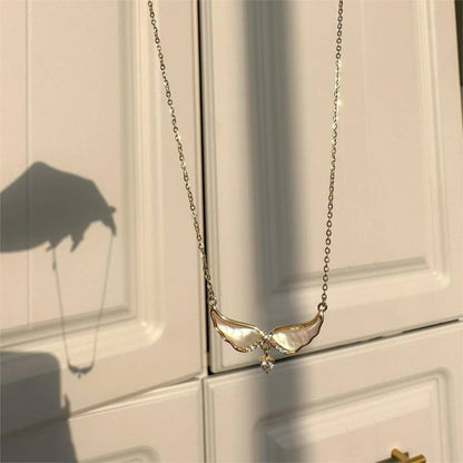 Summer Shell Pendant Necklace – Gold-Plated with Starfish, Heart, or Fairy Wing Charm